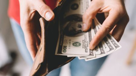 Best high-yield savings rates today – August 6, 2025